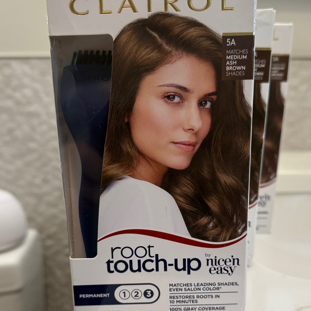 3 boxes of Clairol Nice'n Easy Root Touch-Up - 5A Medium Ash Brown